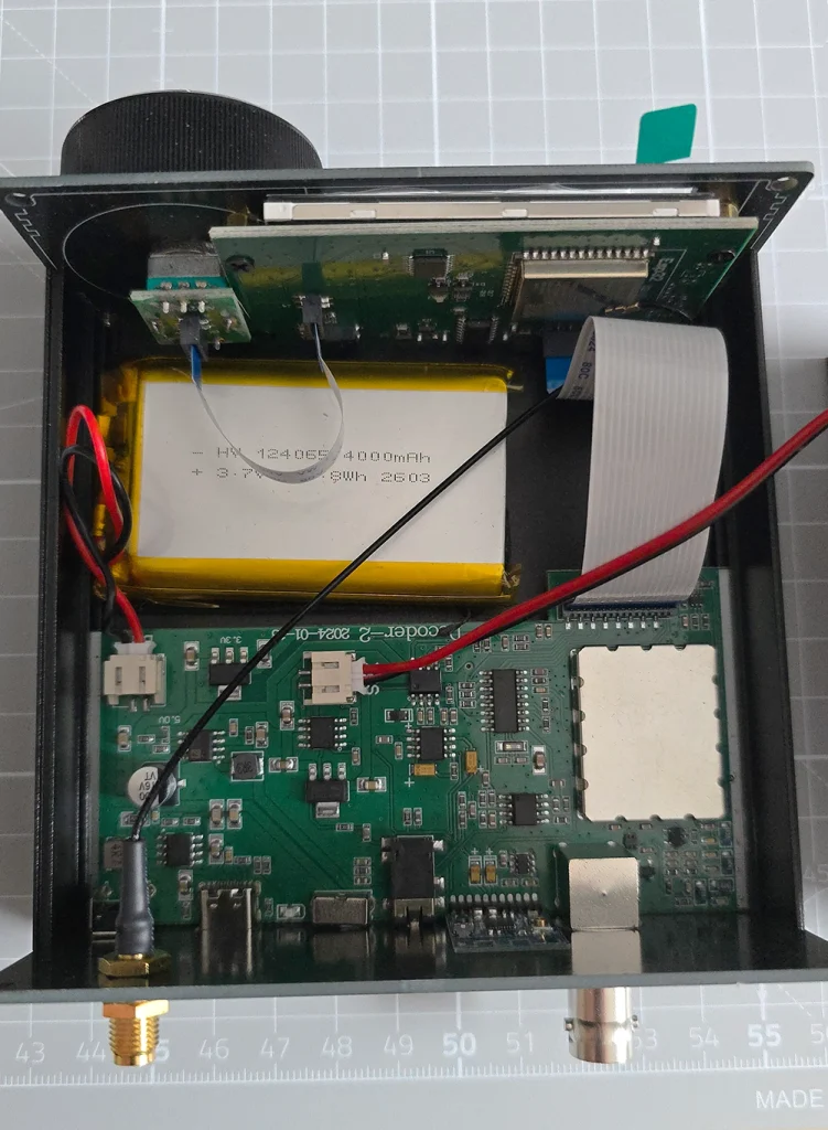ATS25 Max Decoder II von innen, von oben fotografiert.