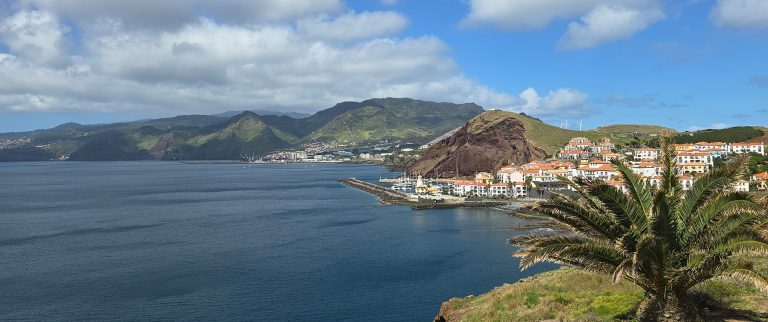 Strand und Blick auf Madeira