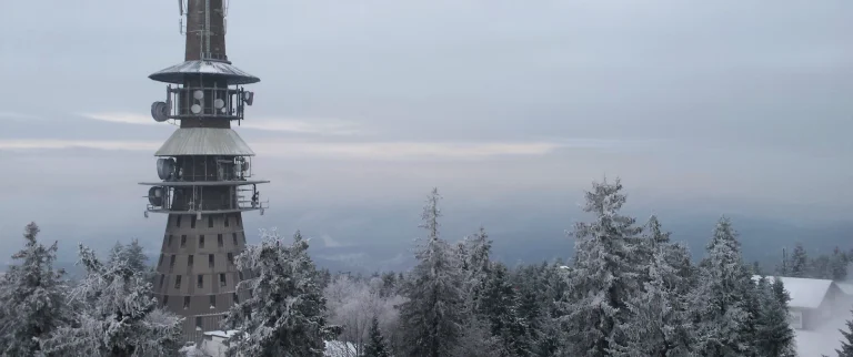 Ochsenkopf Sendemast links im Bild, im Januar 2016 sehr kalt, Schnee.